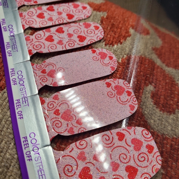 Queen of Hearts DIY Mani - Picture 4 of 4